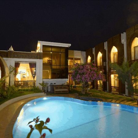 Raza Gyo Hotel Баган Экстерьер фото