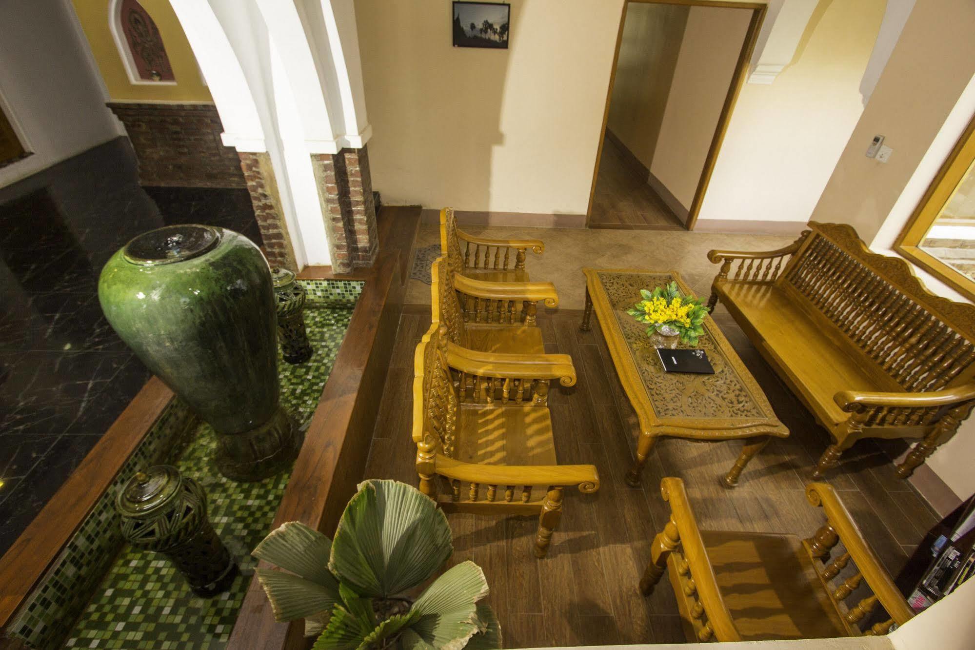 Raza Gyo Hotel Баган Экстерьер фото